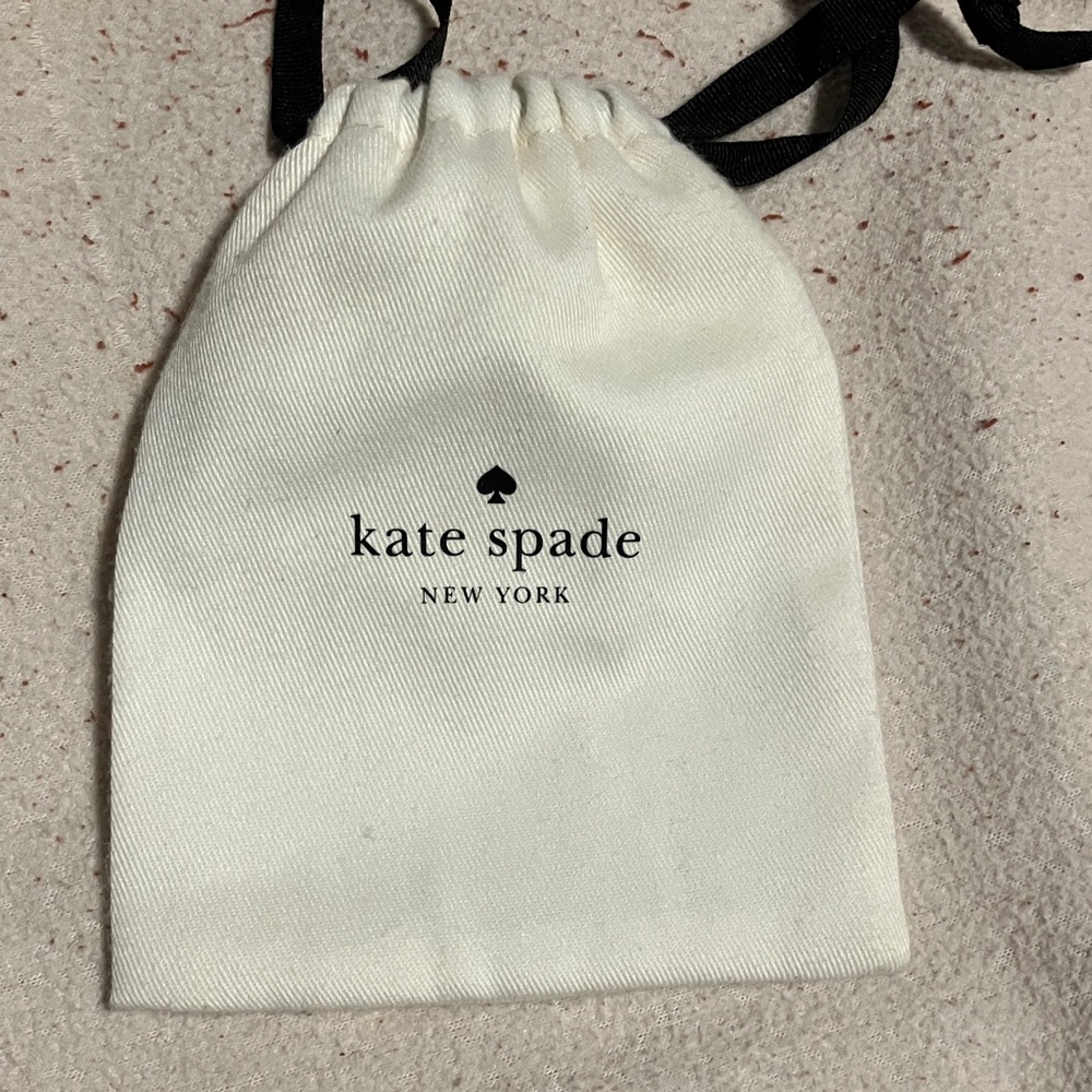 Kate Spade White Tote with Blue Floral Design with free gift - Picture 8 of 12